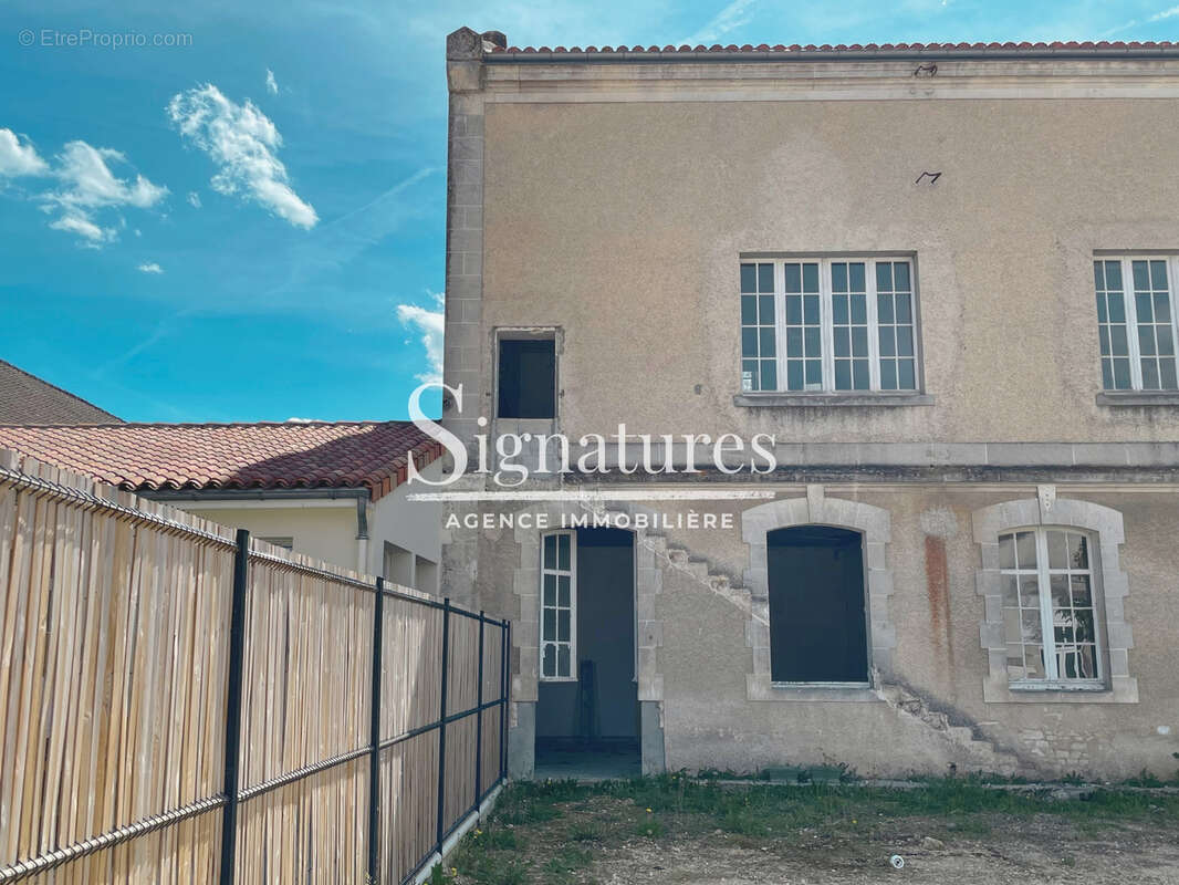 Maison à JARNAC