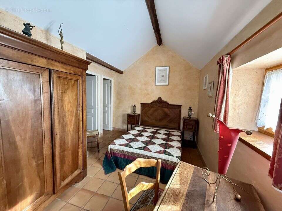 Deux maisons pour la même propriété, ancien prieuré, entre - photo 16
