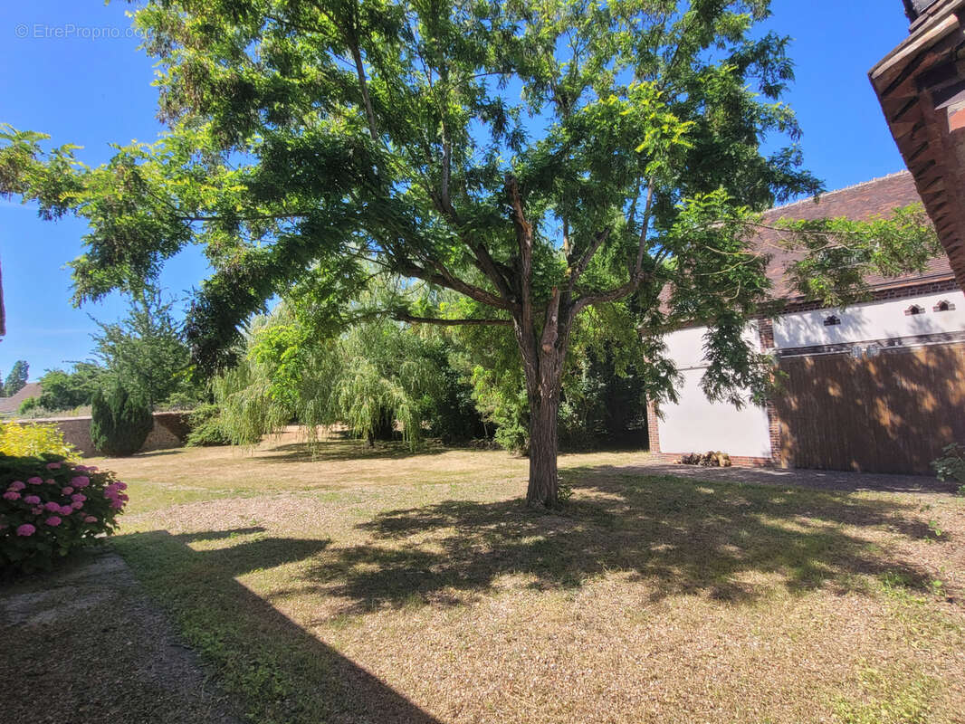 Maison à LA CROIX-DU-PERCHE