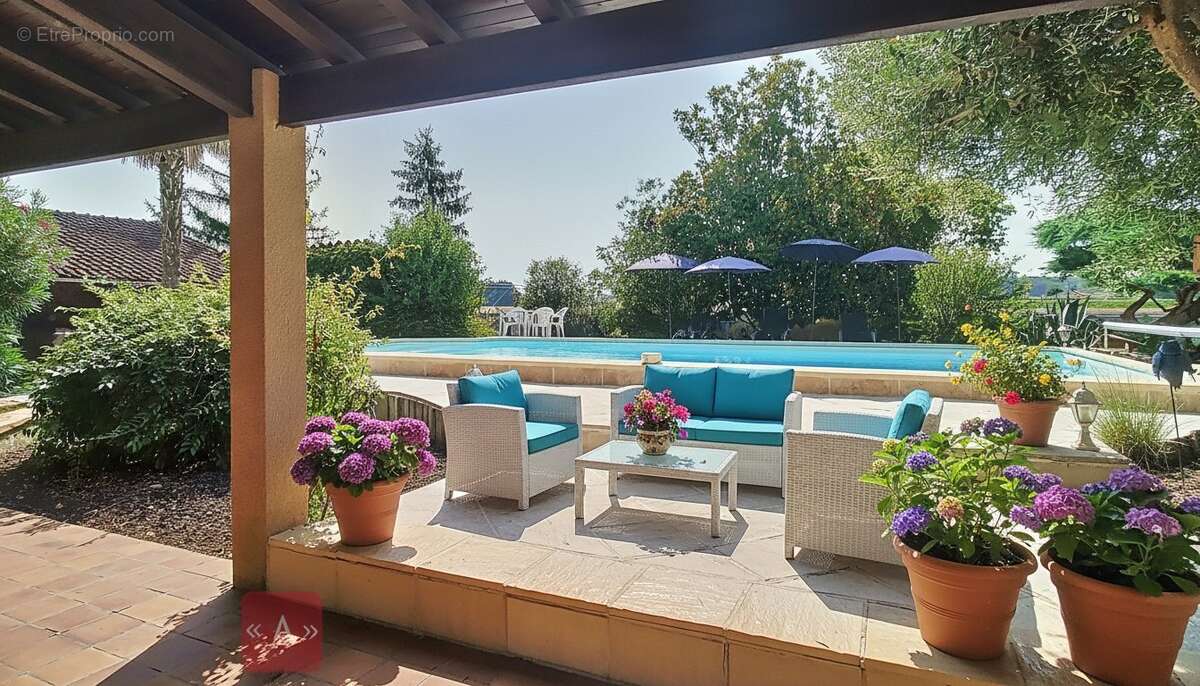 Maison à SAINT-SULPICE