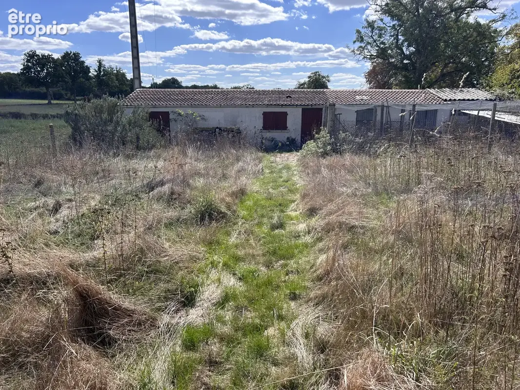 A VENDRE - Maison sur sous-sol complet  3 pièces avec garage et jardin à Chaillac - photo 14