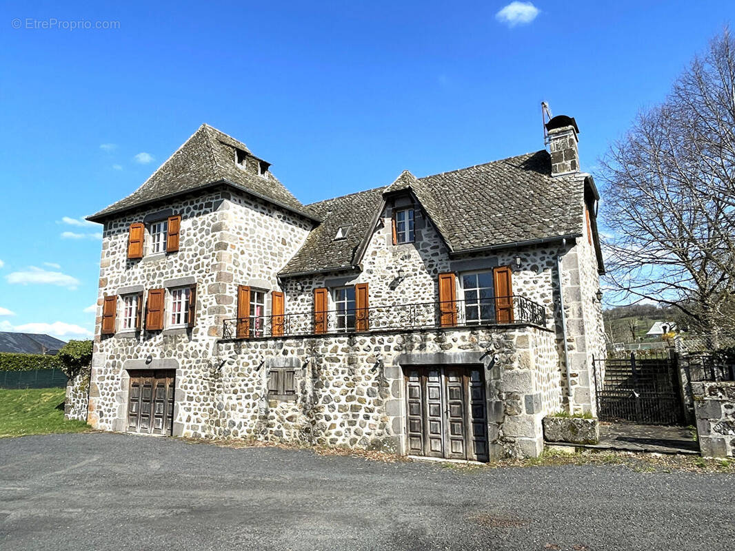 Maison à TAUSSAC