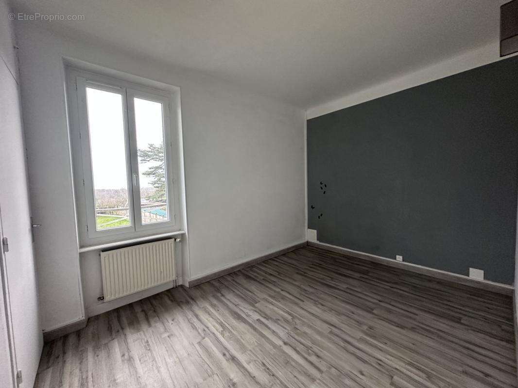 Maison 75 m² à La Porcherie  - photo 7
