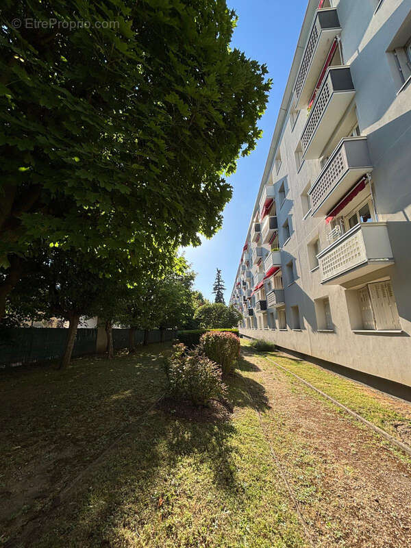 Appartement à RUEIL-MALMAISON