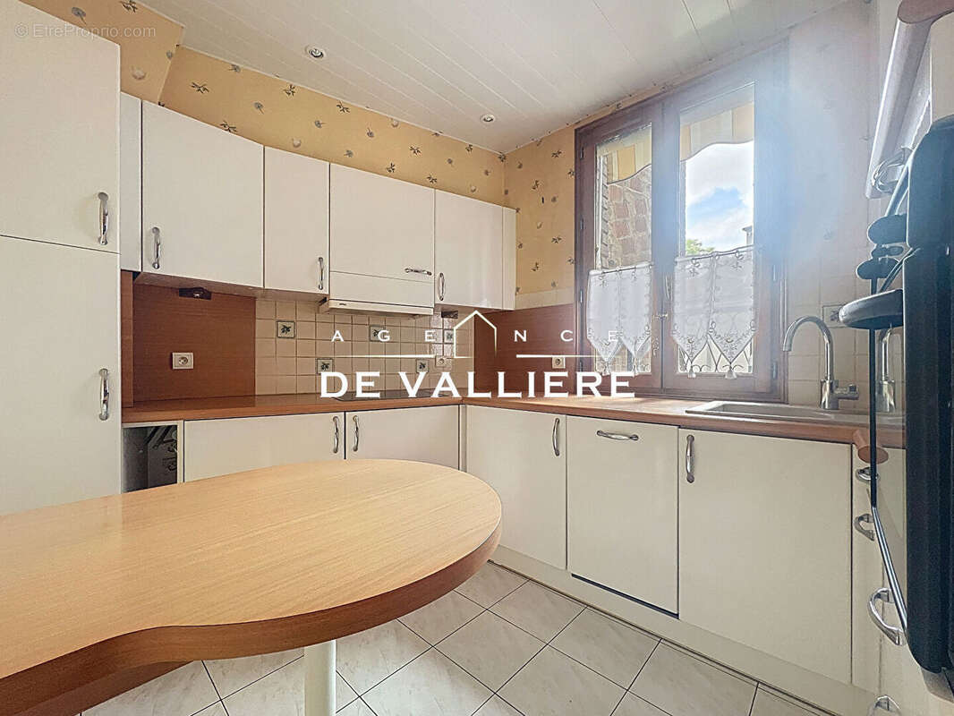 Appartement à NANTERRE