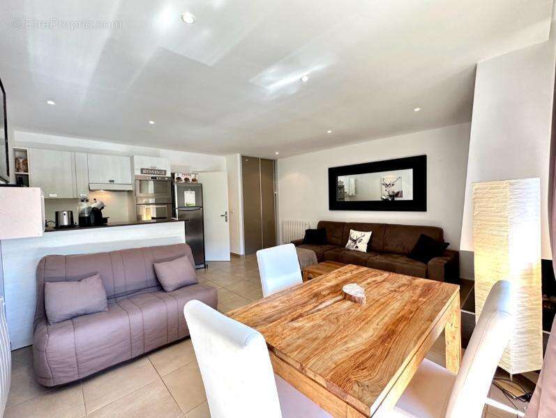   - Appartement à PRADES