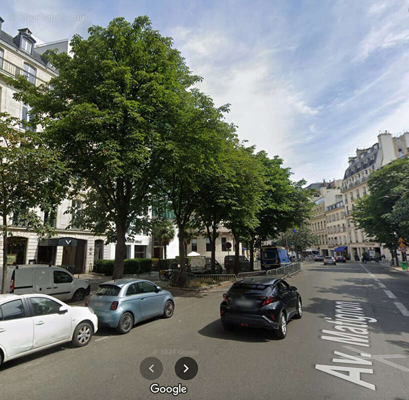 Appartement à PARIS-8E