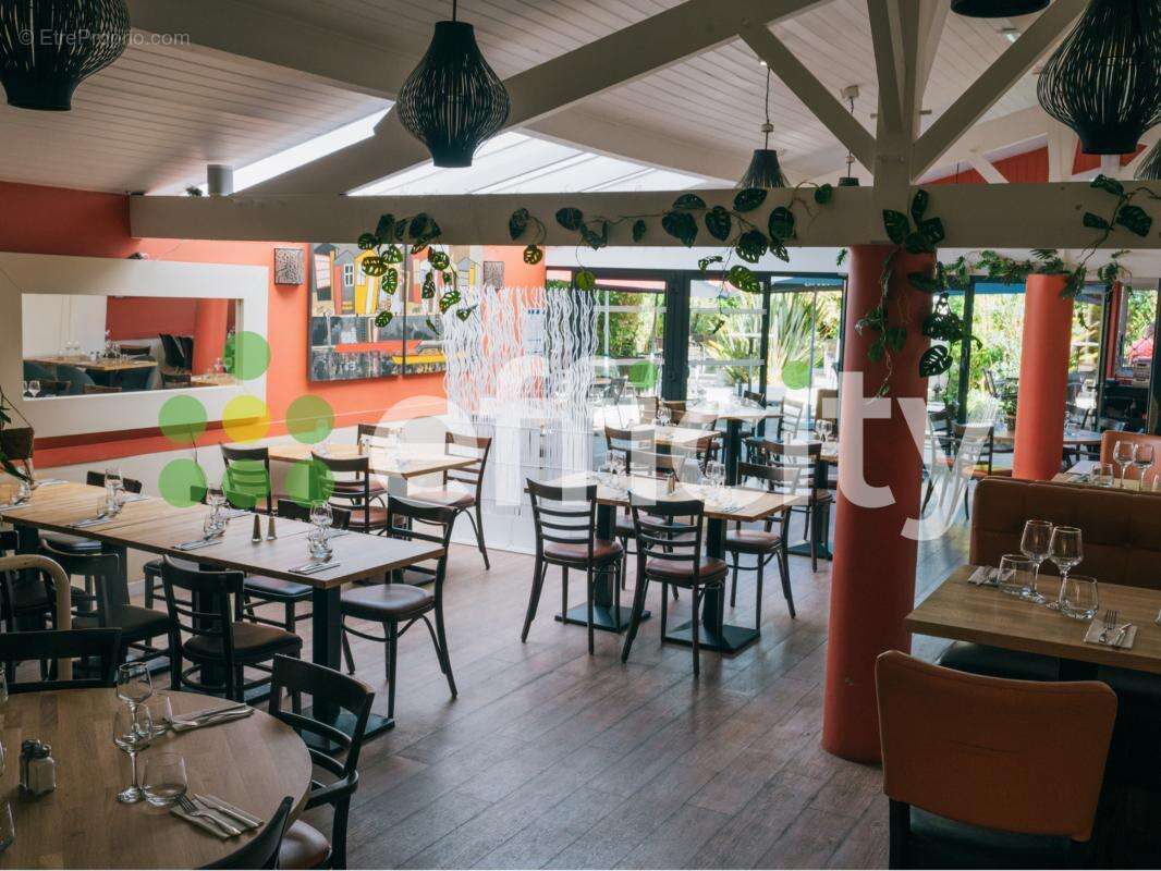 Commerce à ANDERNOS-LES-BAINS