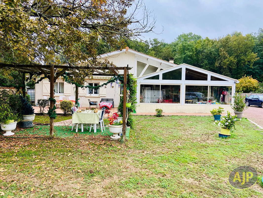 Maison à LESPARRE-MEDOC