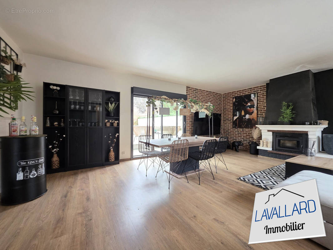 Maison à FRANVILLERS