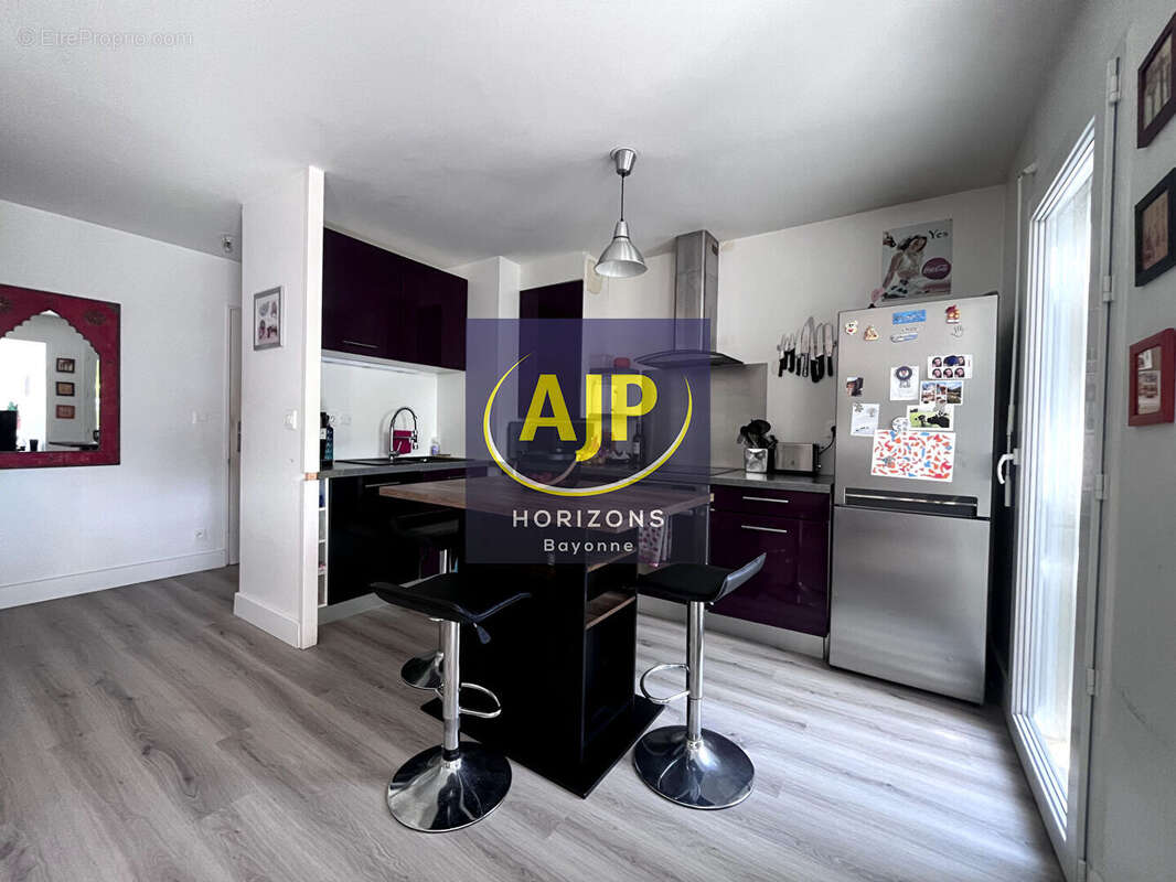 Saint martin de seignanx - t3 + parkings - photo 4