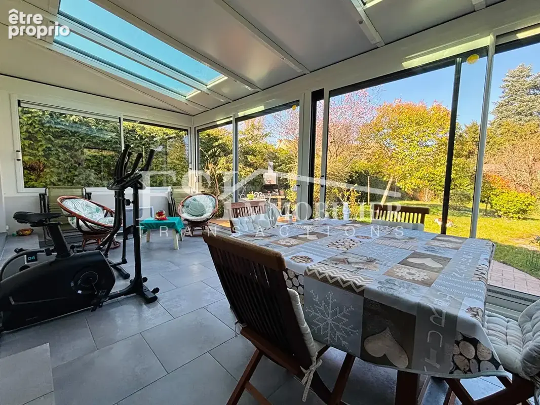 Maison d'Architecte - Saint Leu La Foret 7 pièces 149 m2 - Proche gare - secteur pavillonnaire - photo 6