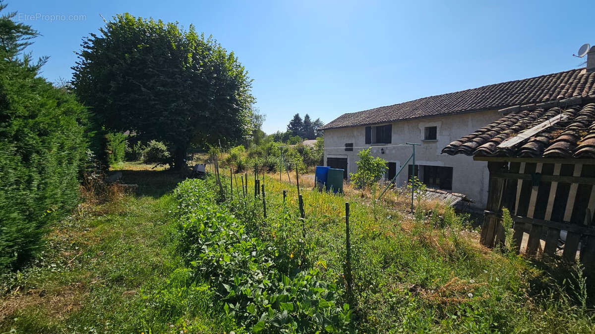 Maison Bourgoin Jallieu 5 pièce(s) 160 m2 - photo 4