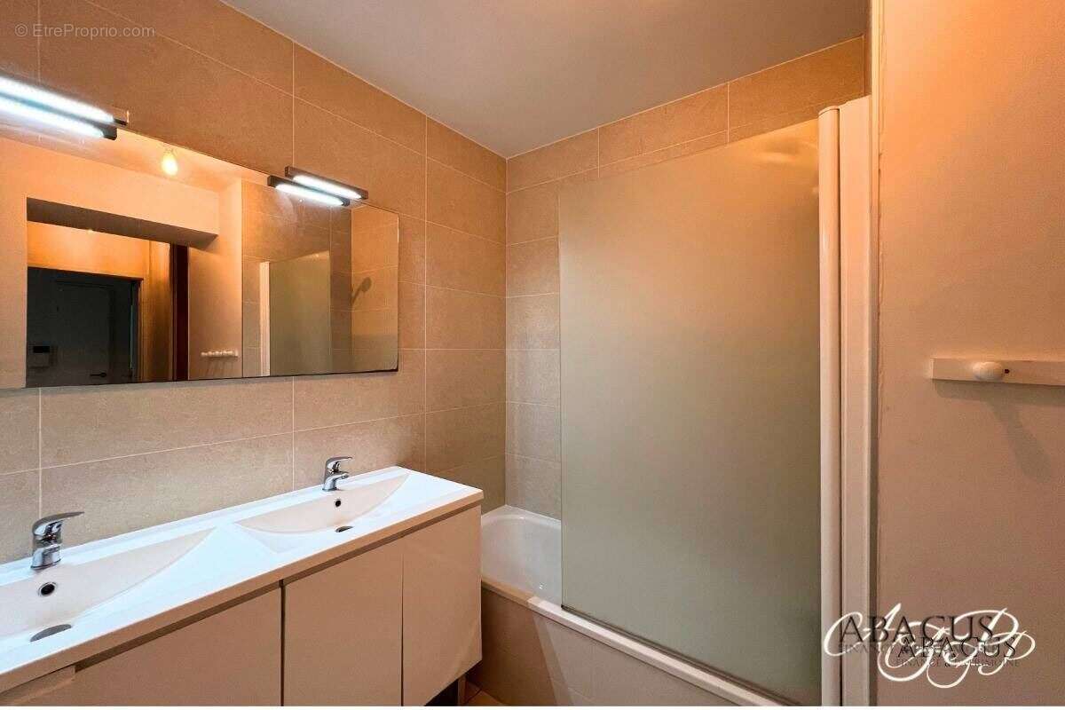 Appartement 65 m² à Guethary  - photo 4