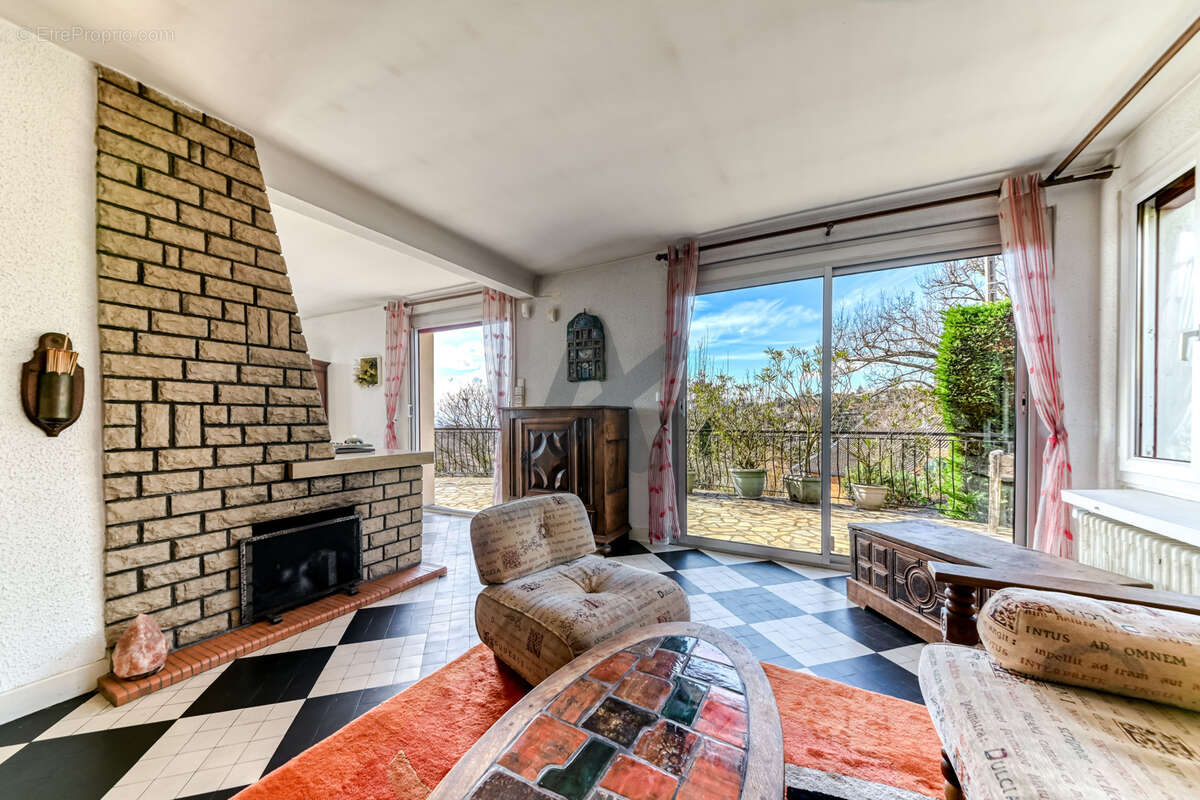 Maison à RILLIEUX-LA-PAPE