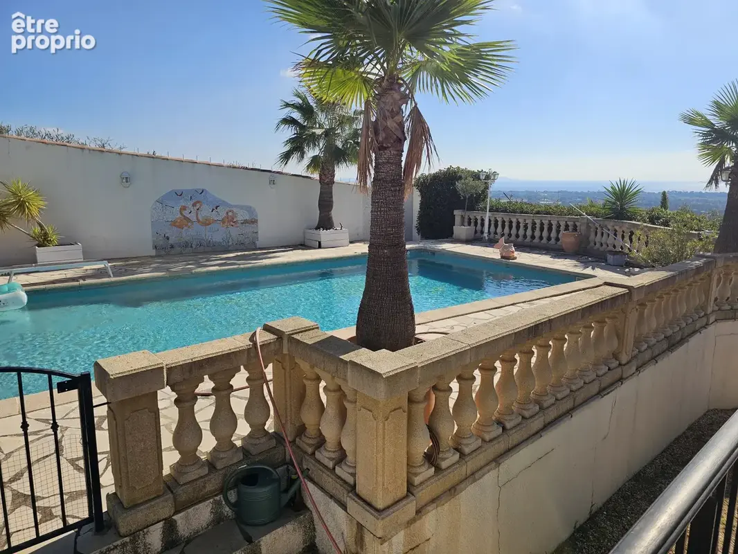 Propriété 7 pièces sur les hauts de Hyères - photo 2