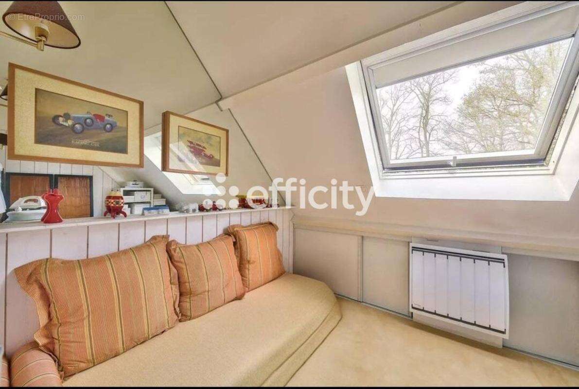 Appartement à JOUY-EN-JOSAS