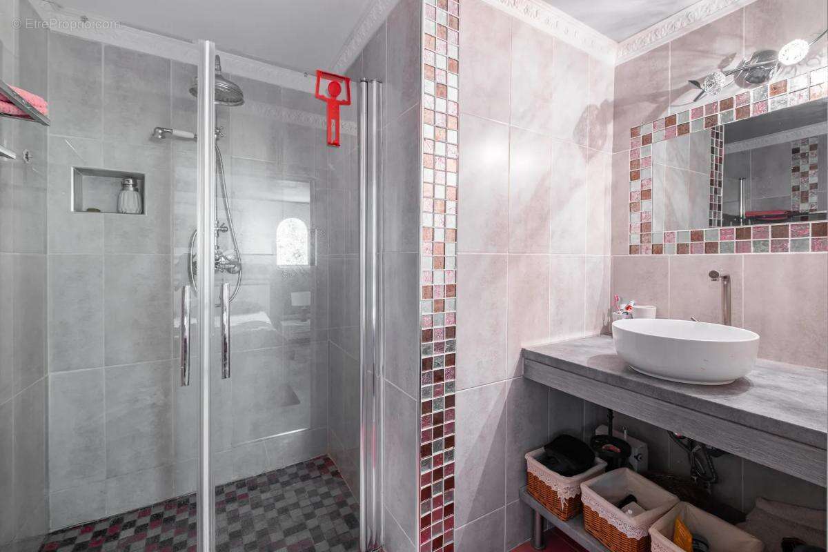 Maison à L&#039;ESCARENE