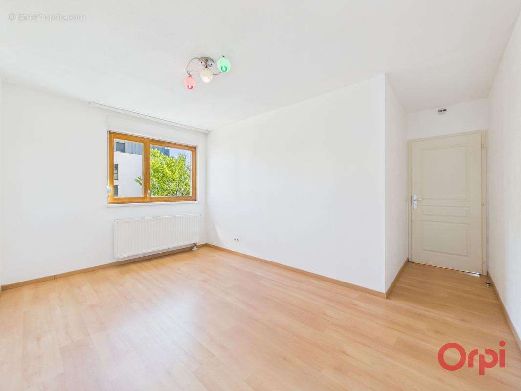 Superbe appartement 4/5 pièces de 103 m² - Terrasse – Lumineux et parfaitement agencé - Garage - photo 11
