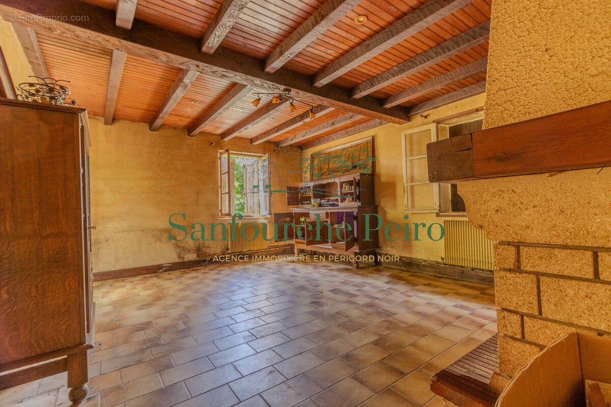 A 10 km au sud-ouest de Sarlat, vallée de la Dordogne - photo 10