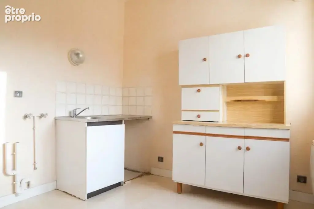 Bordeaux Chartrons - Rue Notre Dame / Crs Martinique - Dans  Immeuble Pierre T1 (38m2) avec parking privatif - photo 6