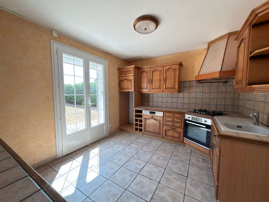 A vendre - quartier rue blanche - checy - photo 2
