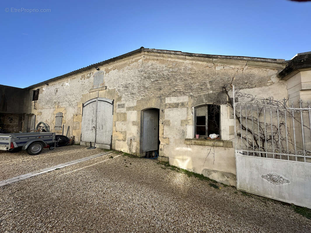 Maison à LOUZAC-SAINT-ANDRE