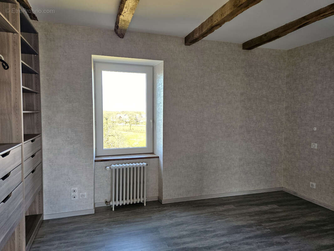 Maison à LA LOUBIERE