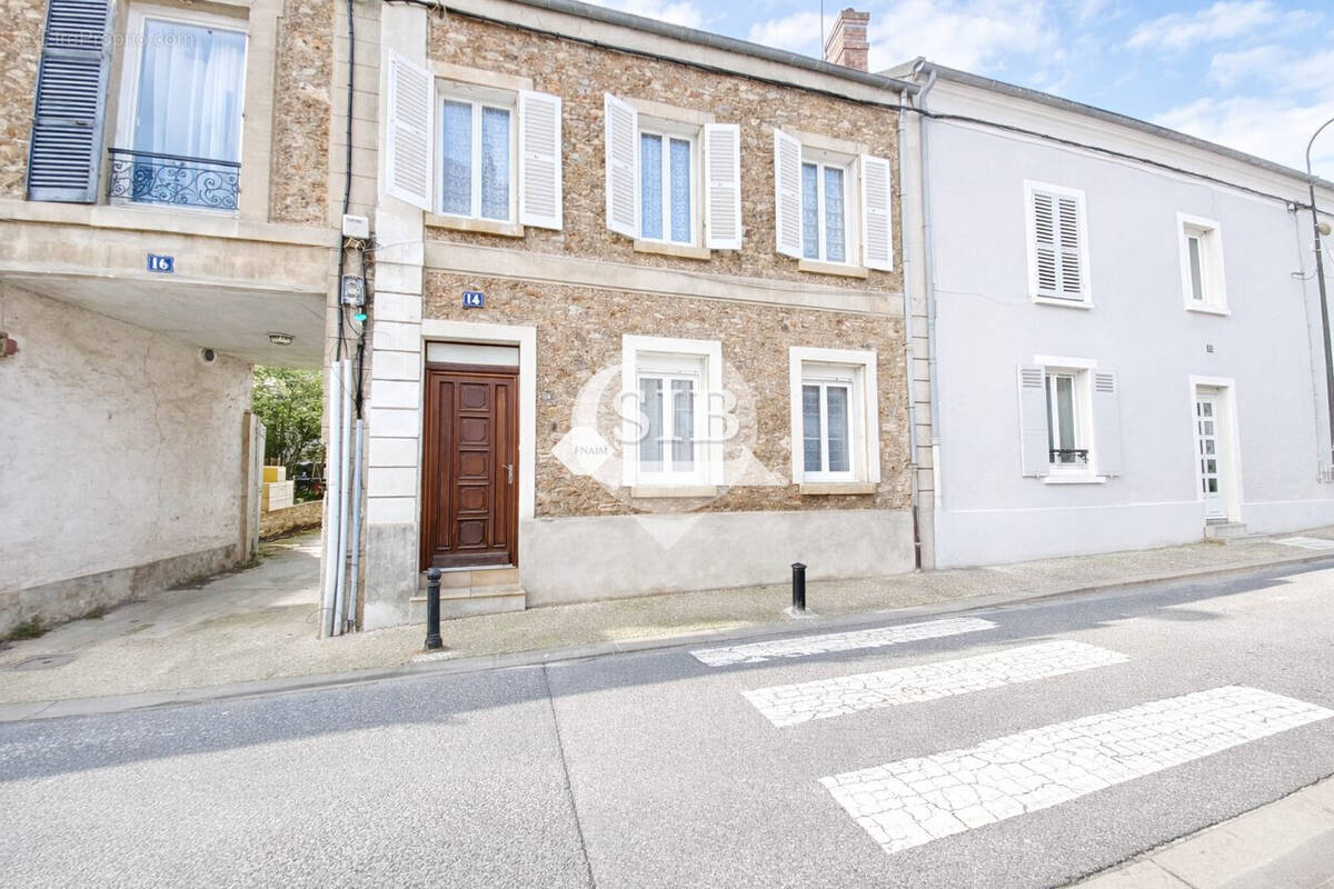 Appartement à LA VILLE-DU-BOIS
