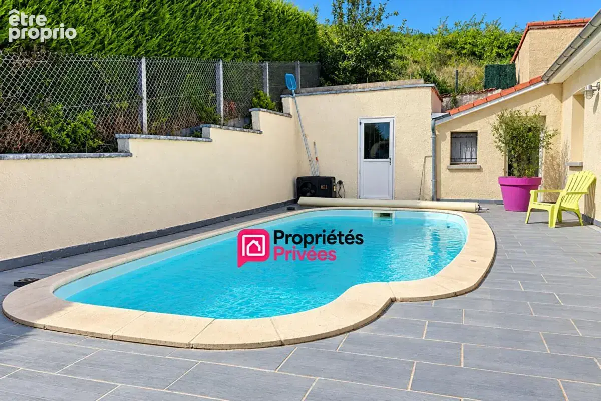 Plain-pied T6 de 123 m² à vendre avec piscine sans vis-à-vis CHÂTEAUGAY 63119 - photo 2
