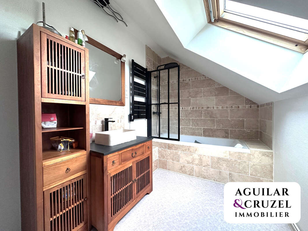 Maison à SAINT-DOULCHARD