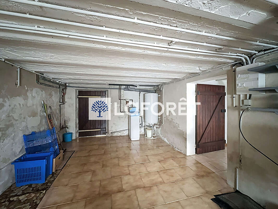 Maison à SAINT-NOM-LA-BRETECHE