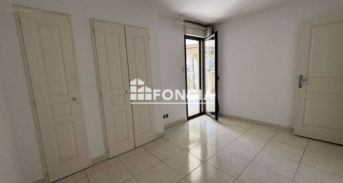 Appartement à HYERES
