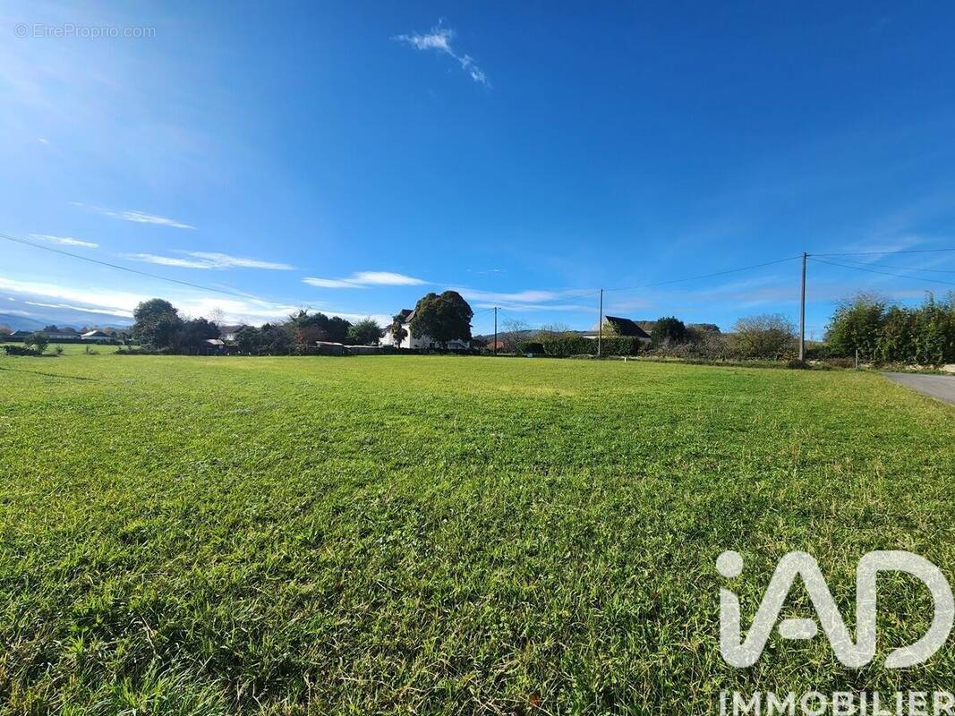 Photo 1 - Terrain à ESPES-UNDUREIN