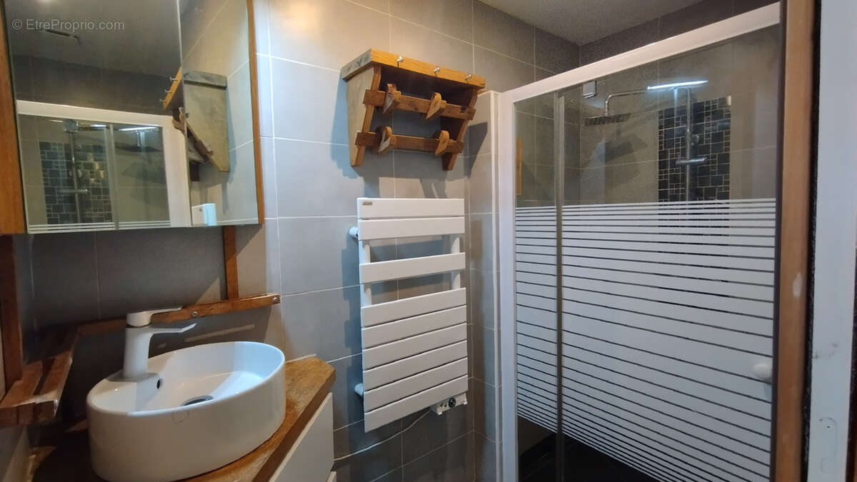 Maison à PIERRE-CHATEL