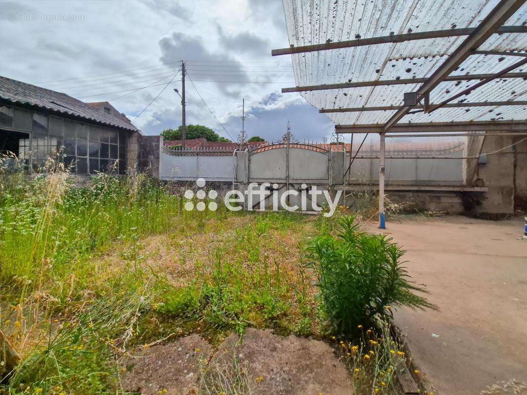 Maison 211 m² à Rochefort  - photo 12