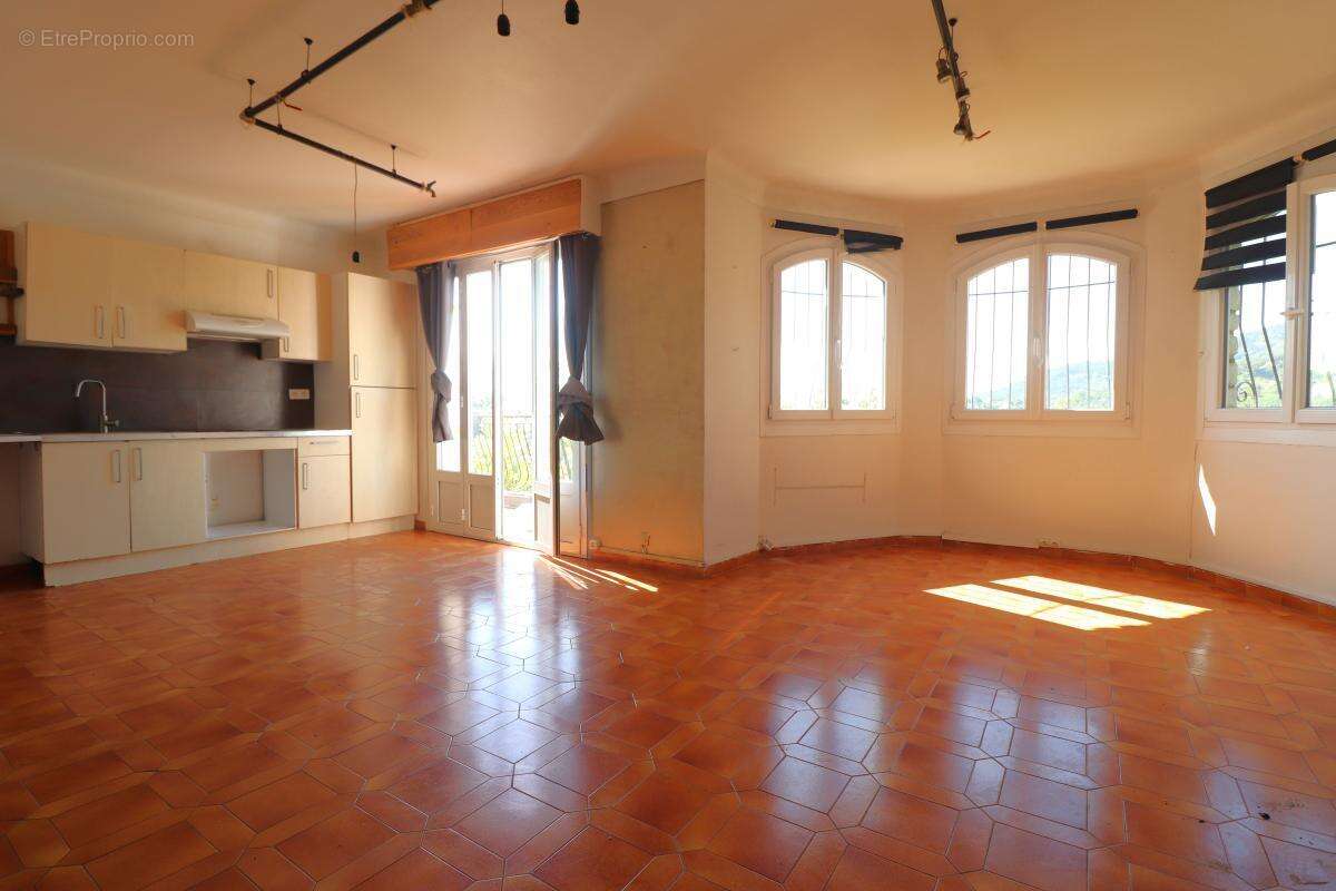 Appartement à SAINTE-AGNES