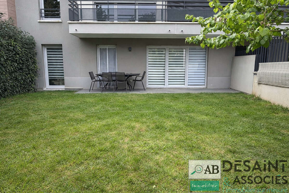 Appartement à CRECY-LA-CHAPELLE