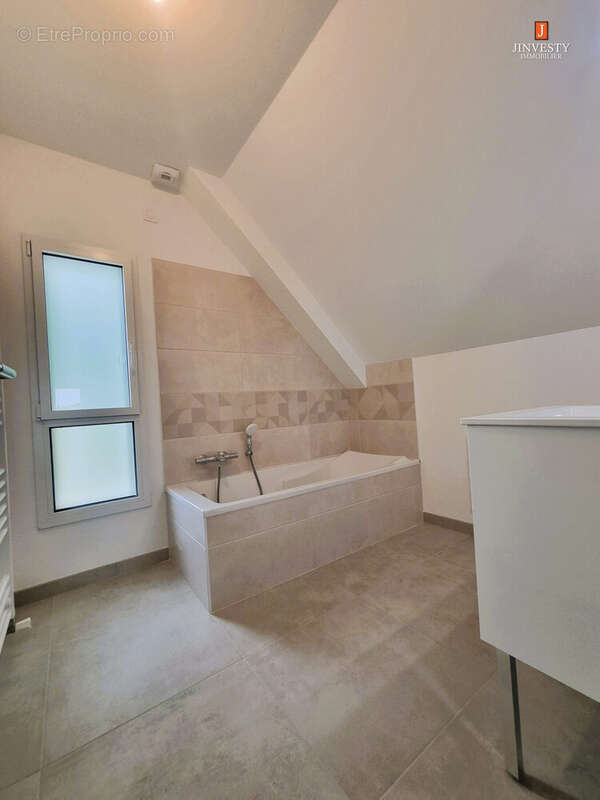 Maison 111 m² à Guidel  - photo 9