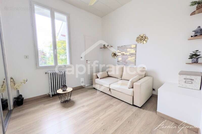 Maison à VILLENAVE-D&#039;ORNON