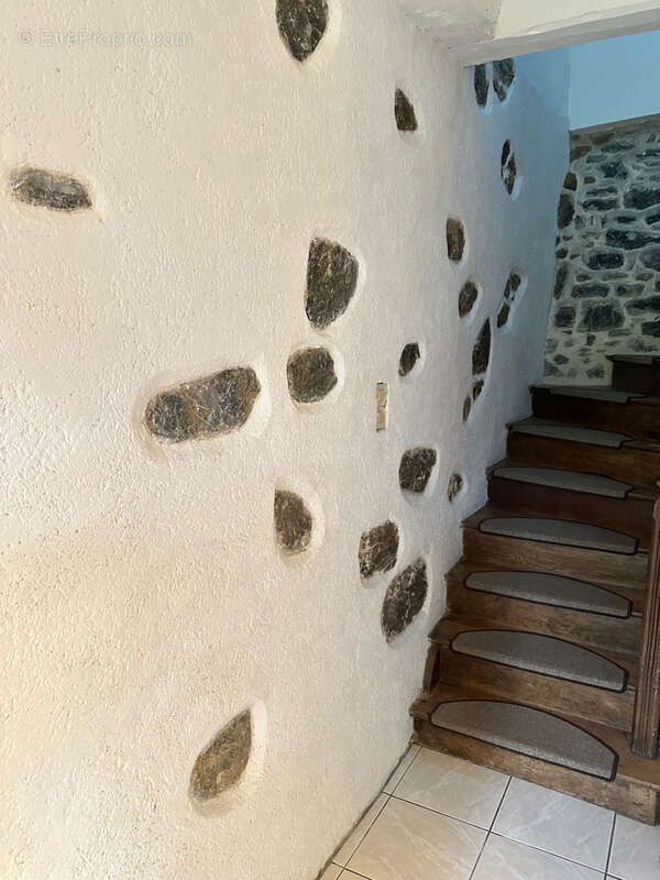 Maison à HENANBIHEN