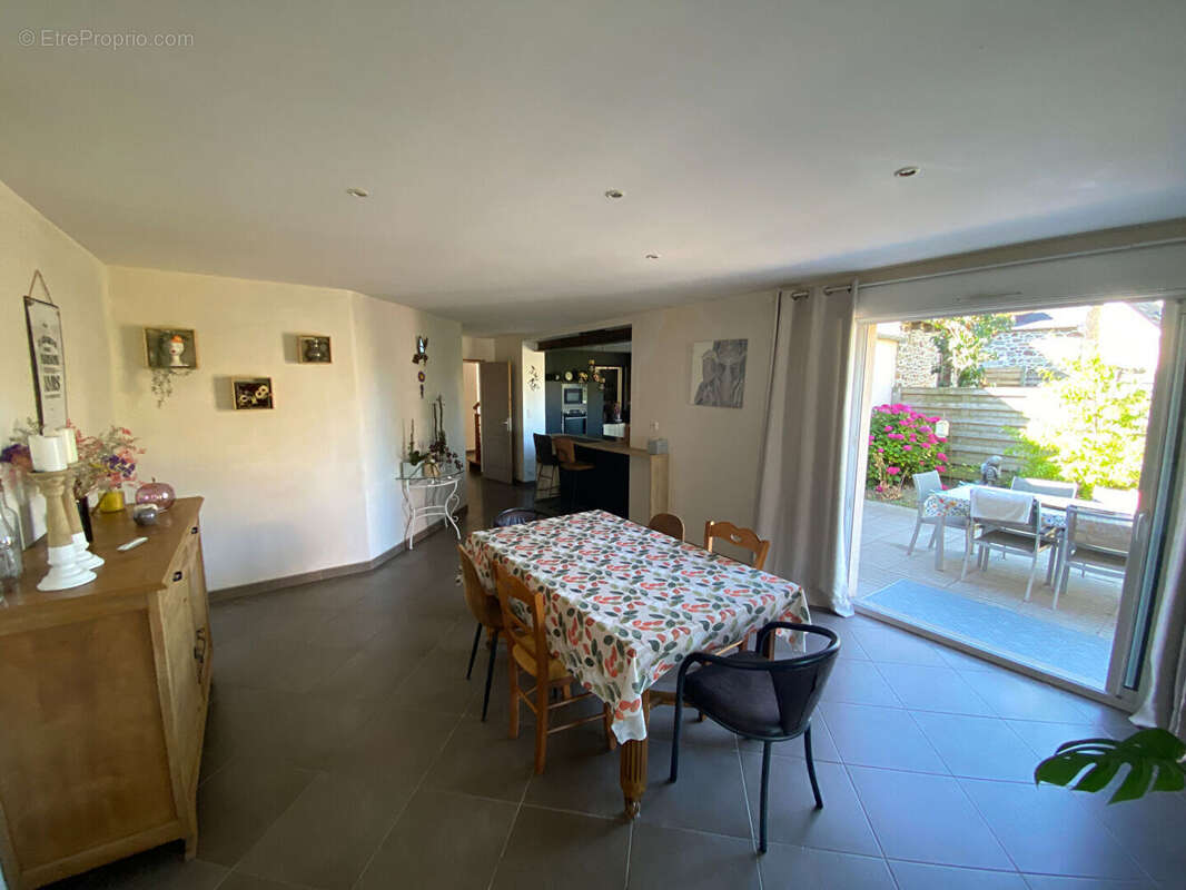 Grande maison, centre-ville de lamballe ! - photo 8
