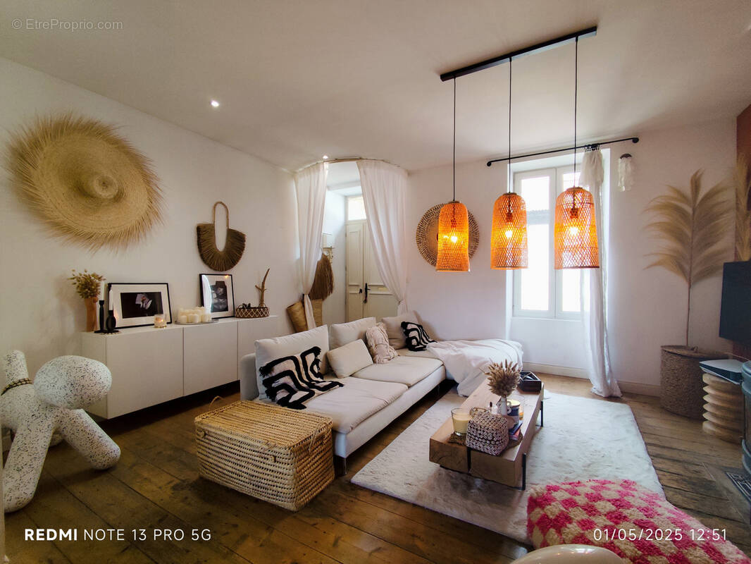 Maison à VIC-FEZENSAC