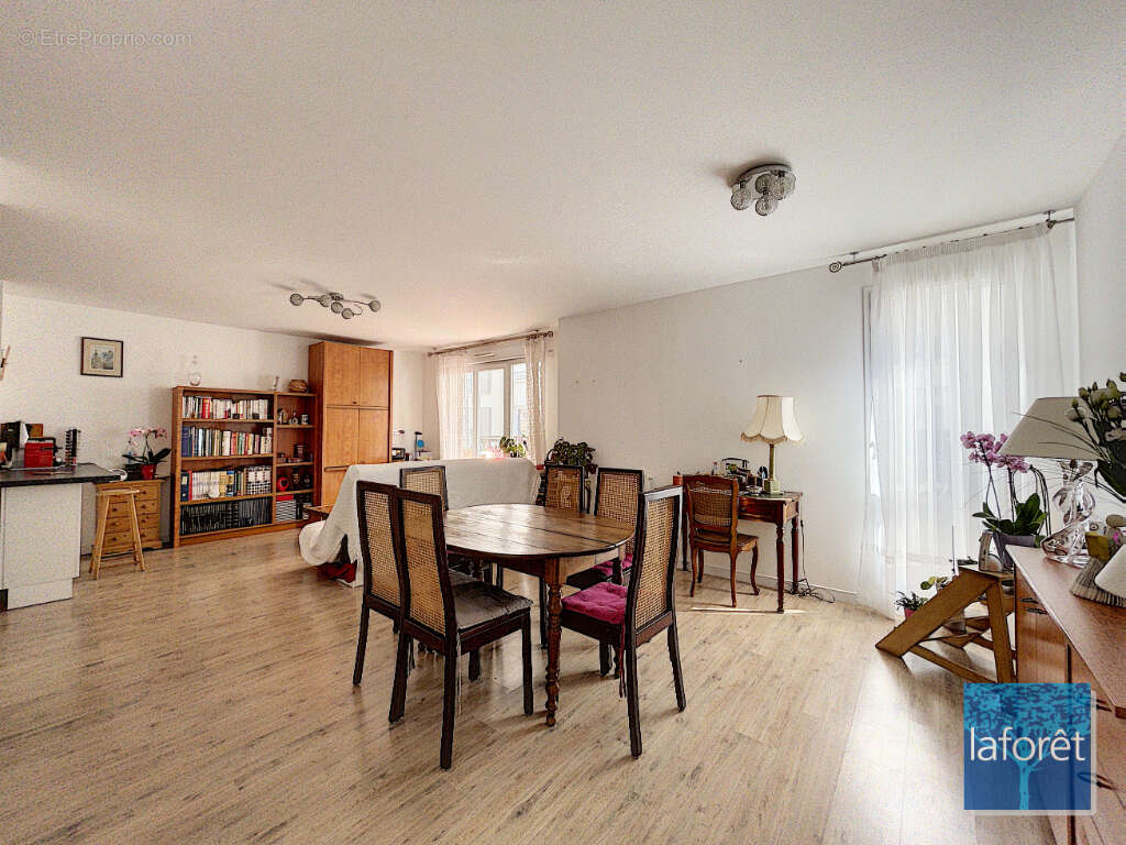 Appartement à ARPAJON