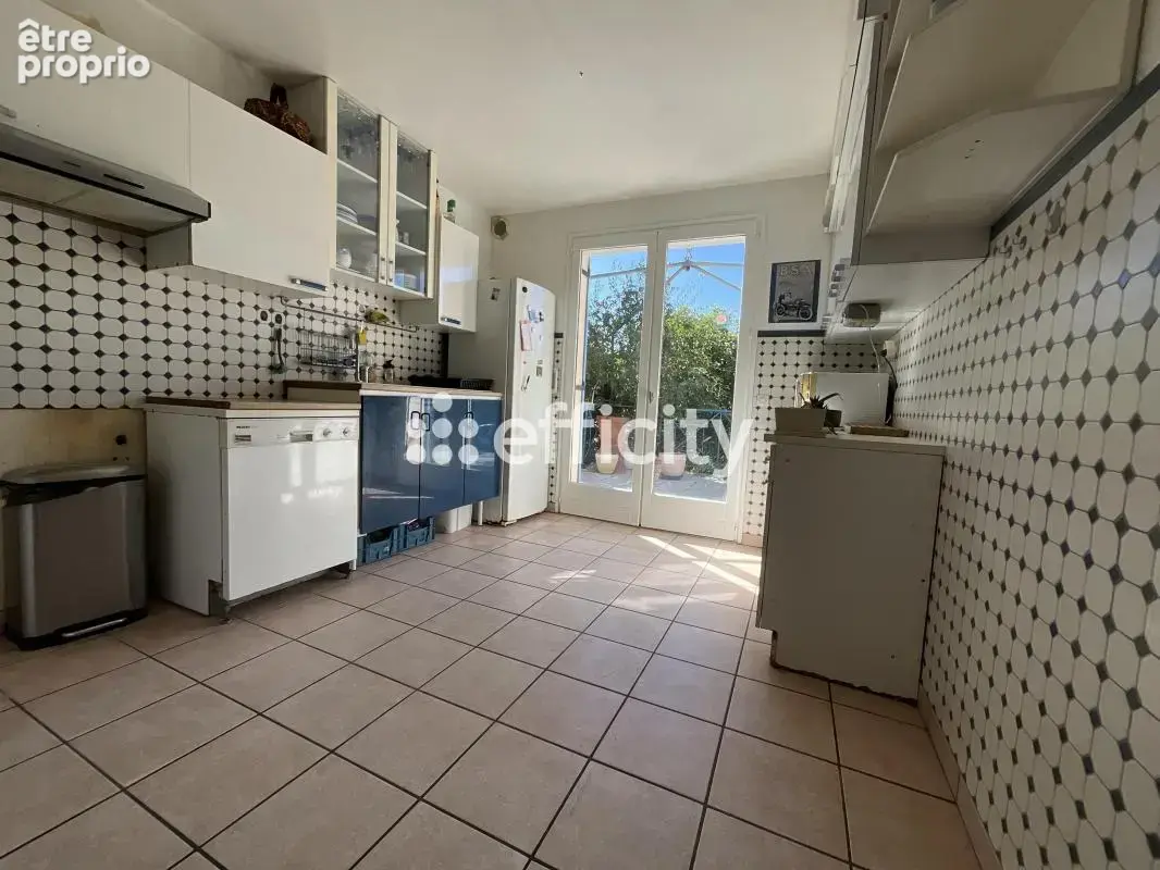 Maison 6 pièces 149 m² à vendre à Veyras (07000) - photo 9