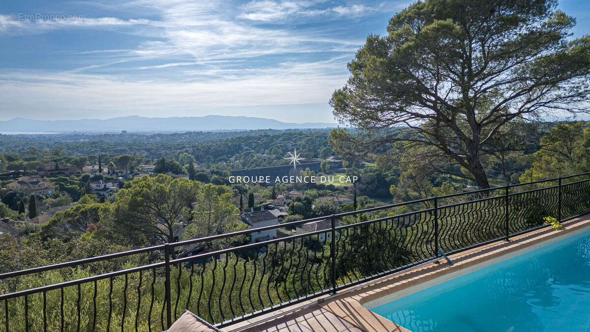 Maison à SAINT-RAPHAEL