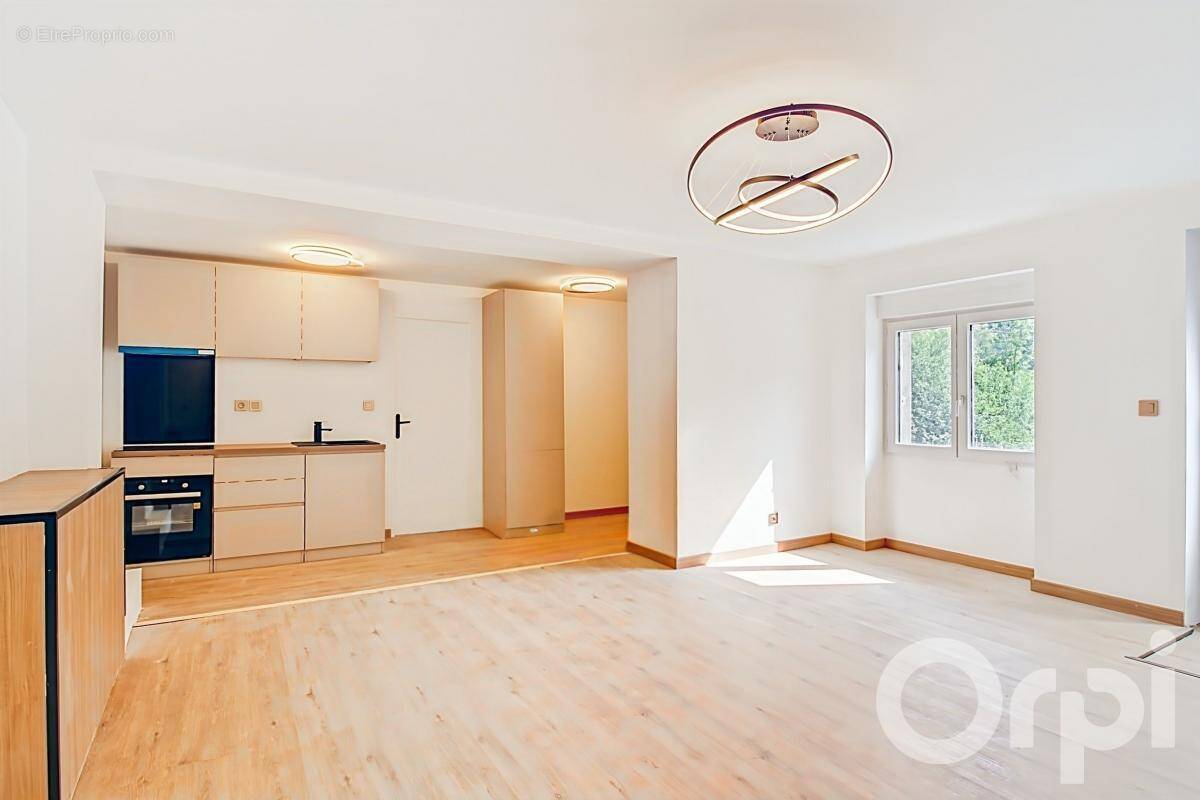 Appartement à MARIGNIER