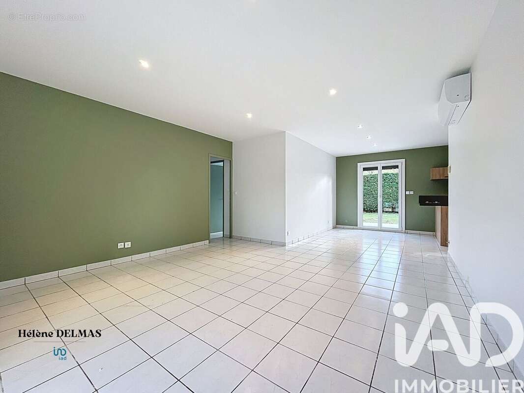 Photo 3 - Maison à ROQUEFORT