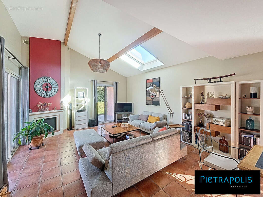 Maison 155 m² à Irigny  - photo 7