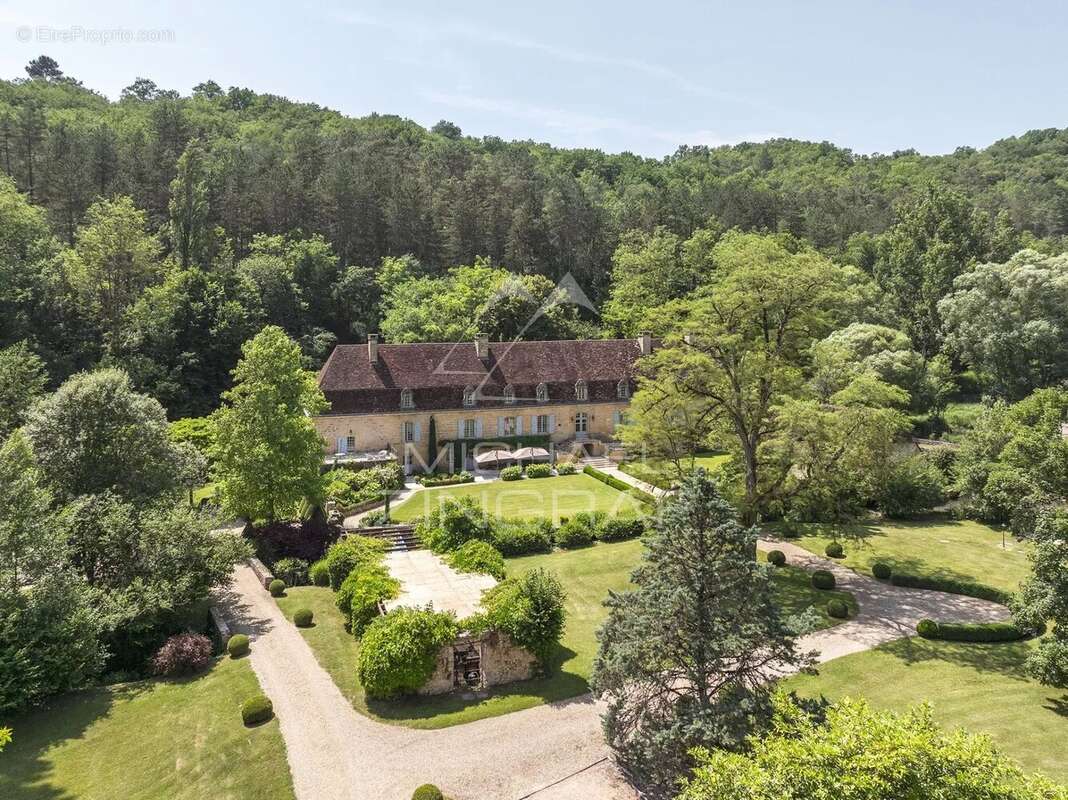Maison à MAUZENS-ET-MIREMONT